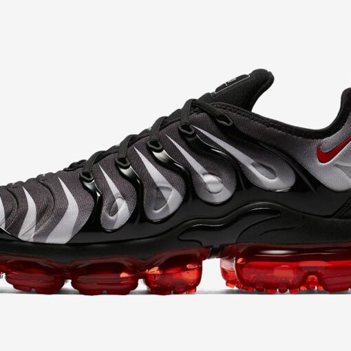 NIKE Air Vapormax Tn Plus Black and white red