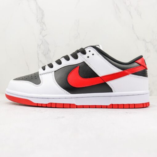Nike Dunk Low SE Black White