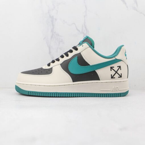 Air Force 1’07 Low Black and blue squares