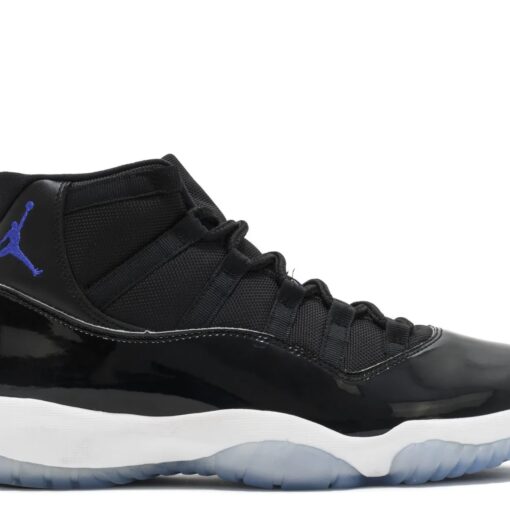 NIKE AIR JORDAN 11 BLACK AND WHITE