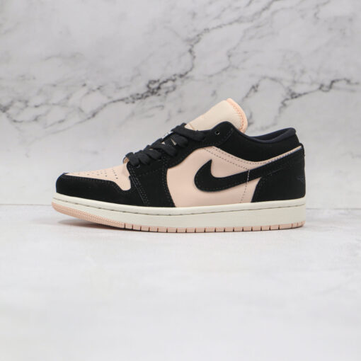 NIKE Air Jordan 1 Low Black and white powder